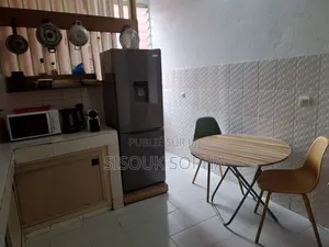 3chbre Appartement dans Cocody à Louer