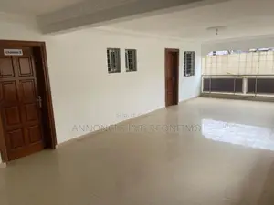 5chbre Villa dans Interconfimo Sarl, Cocody à Louer