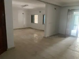 5chbre Villa dans Interconfimo Sarl, Cocody à Louer