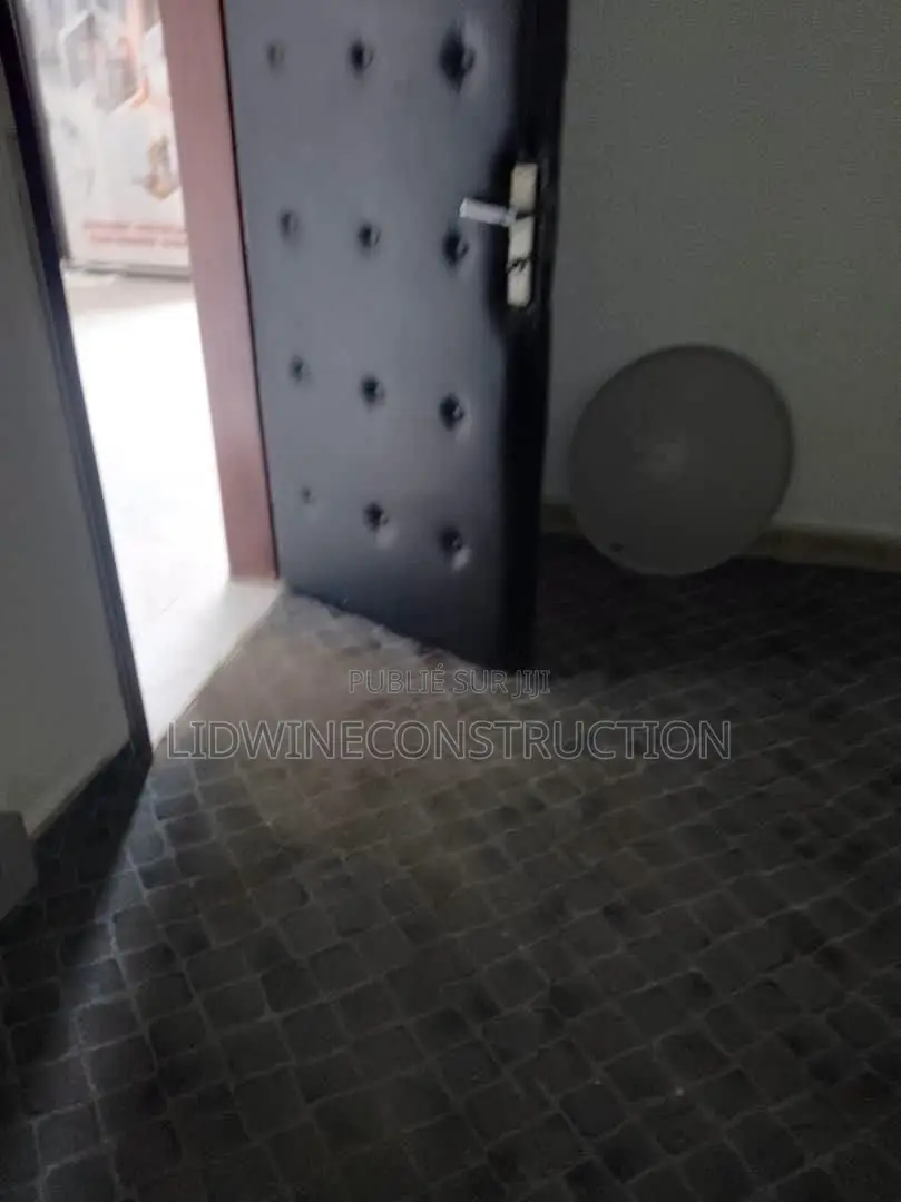 2chbre Appartement dans Cocody à Vendre