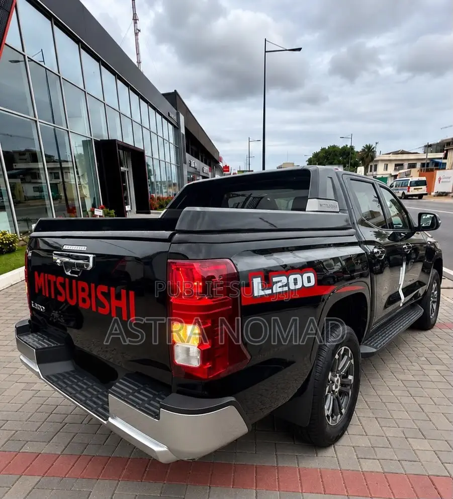 Mitsubishi L200 2025 Noir