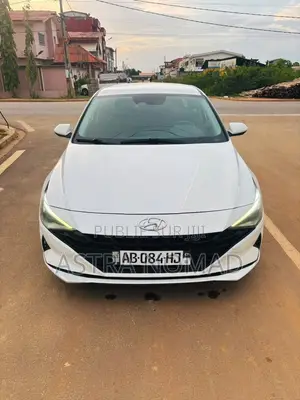 Hyundai Elantra 2021 Blanc