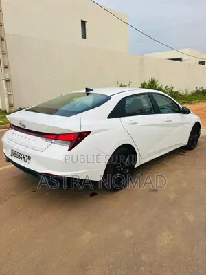 Hyundai Elantra 2021 Blanc