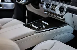 Nouveau Mercedes-Benz G-Class G 63 2026 Noir