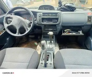Mitsubishi L200 Double Cab 2.5 136hp 2010 Vert