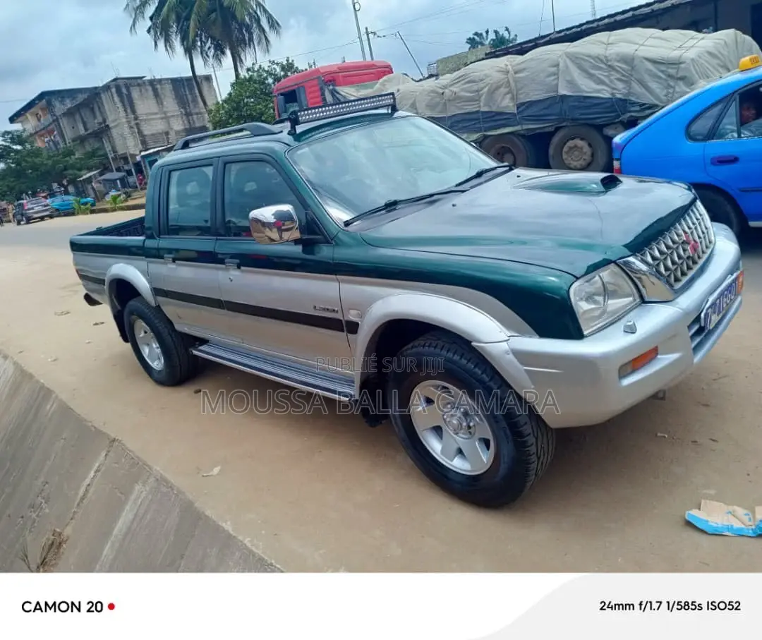 Mitsubishi L200 Double Cab 2.5 136hp 2010 Vert