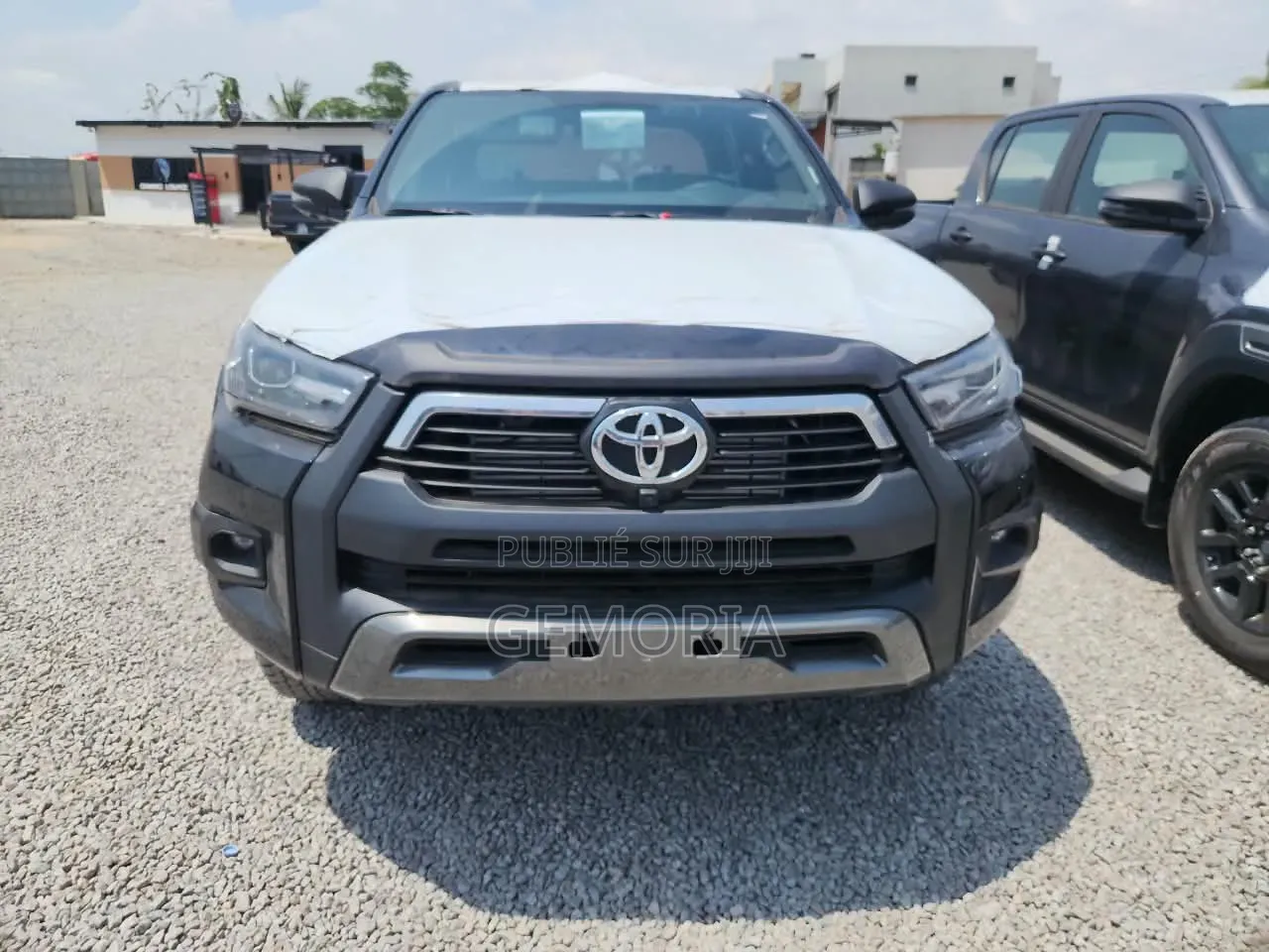 Nouveau Toyota Hilux Active (Hybrid) 2026 Gris