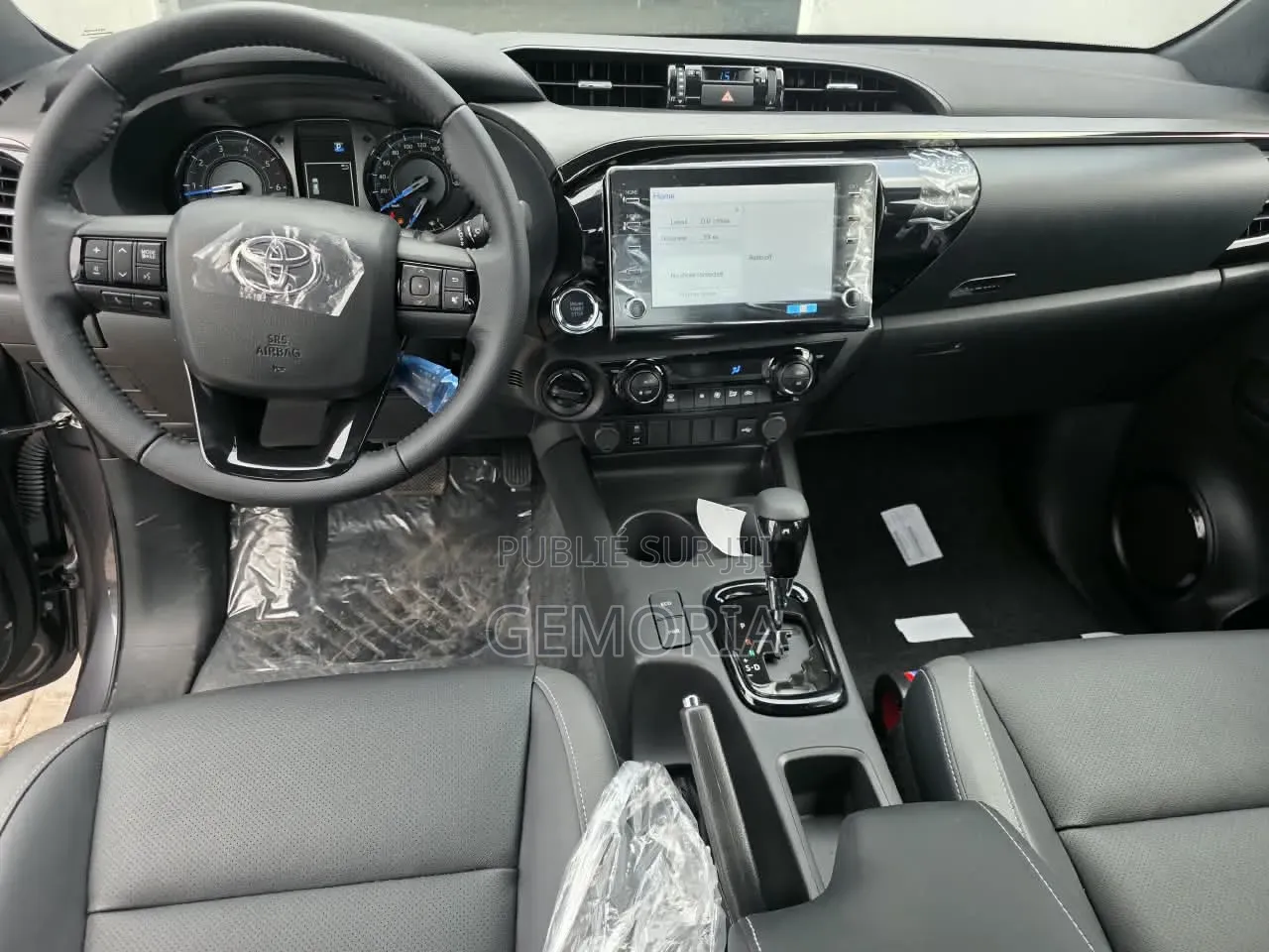 Nouveau Toyota Hilux Active (Hybrid) 2026 Gris