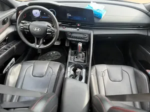 Nouveau Hyundai Elantra 2025 Rouge