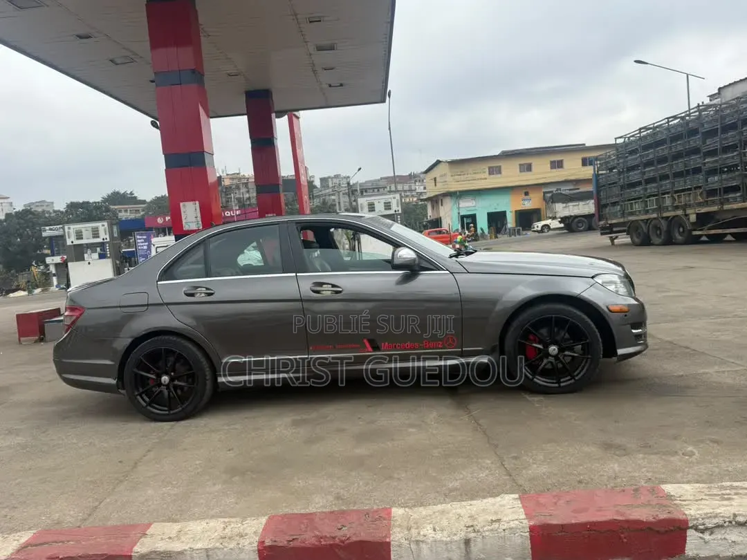 Mercedes-Benz C200 2009 Noir