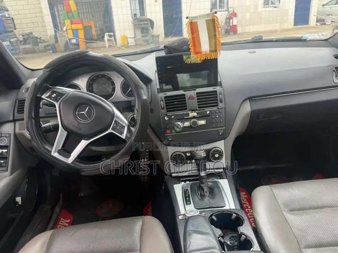 Mercedes-Benz C200 2009 Noir