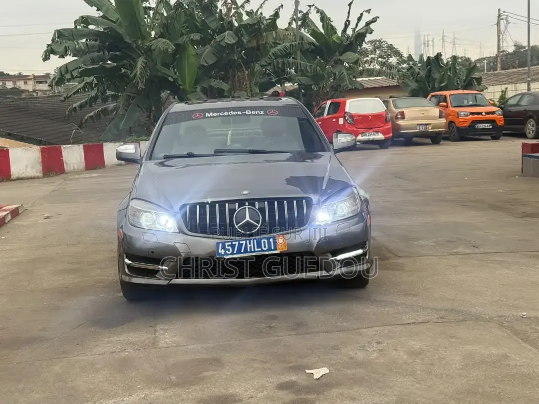 Mercedes-Benz C200 2009 Noir