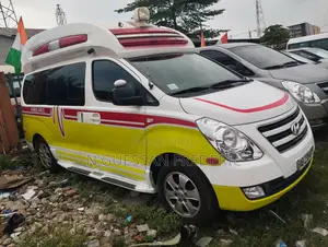 Hyundai H1 2018 Blanc