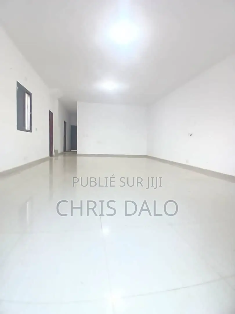 4chbre Duplex dans Pegnan, Bingerville à Vendre