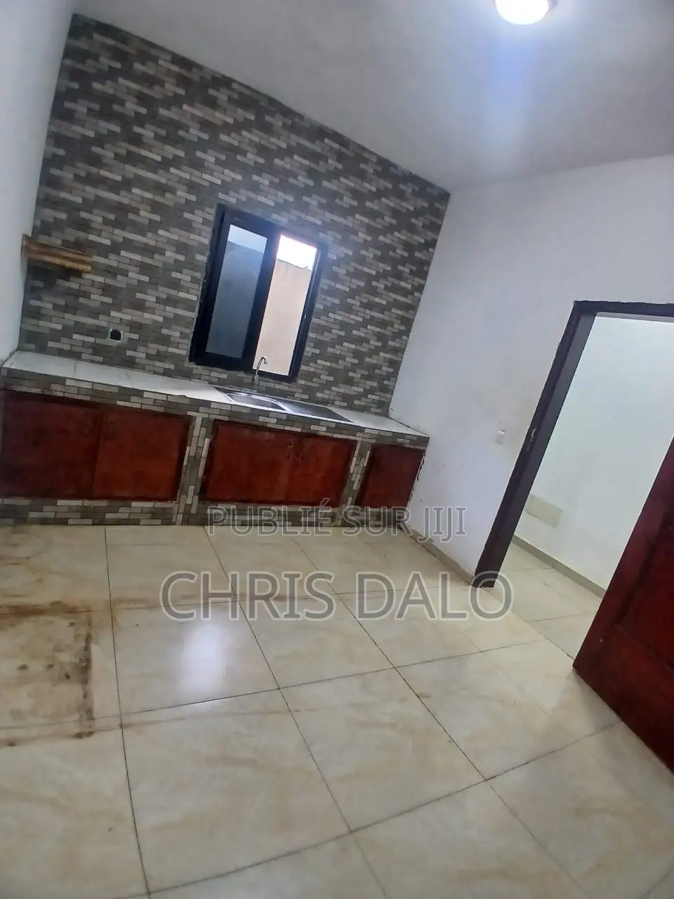4chbre Duplex dans Pegnan, Bingerville à Vendre