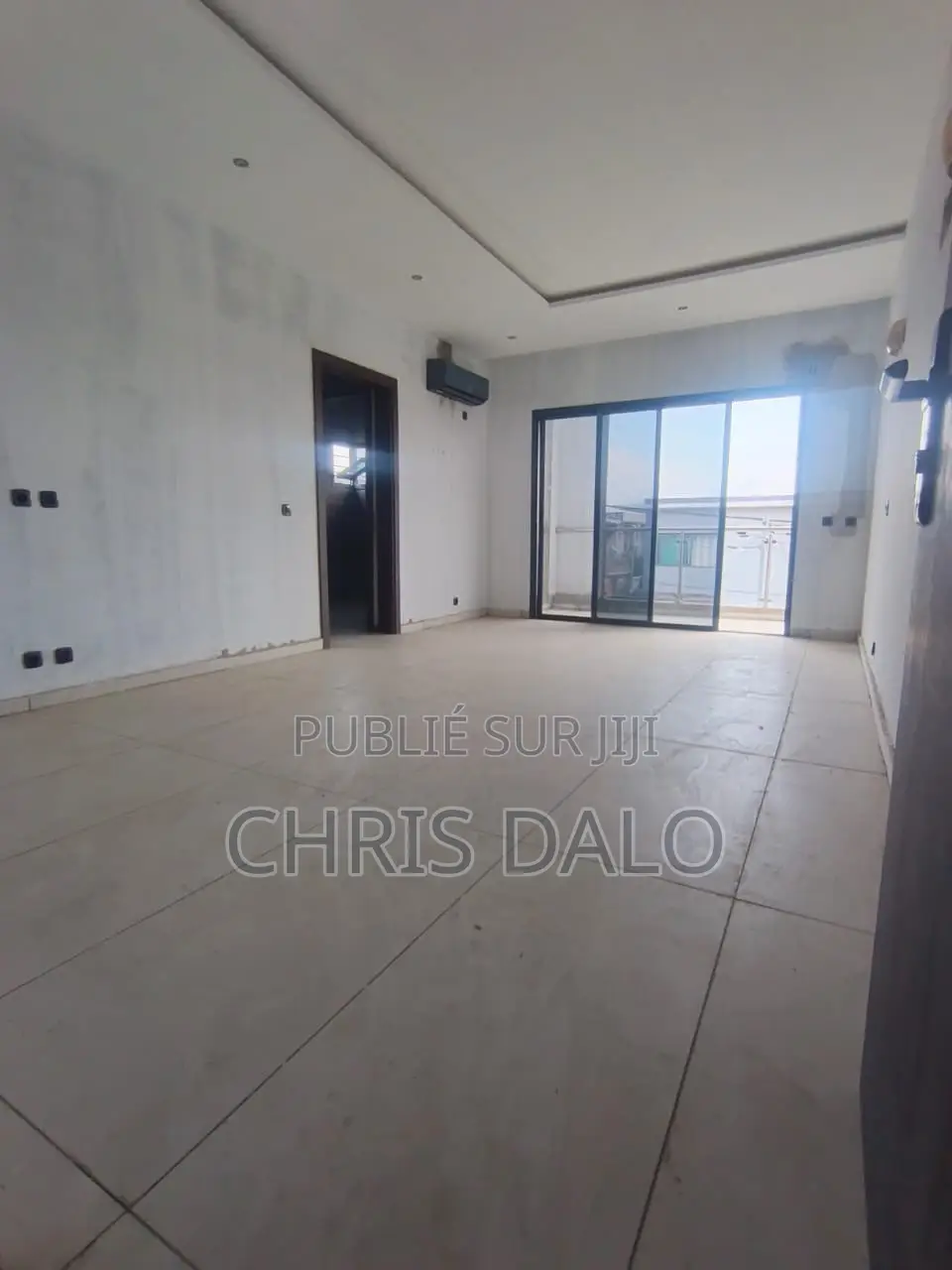 6chbre Duplex dans Pegnan, Cocody à Louer