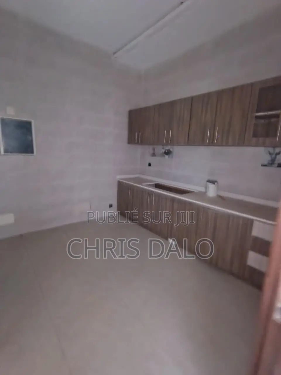 6chbre Duplex dans Pegnan, Cocody à Louer