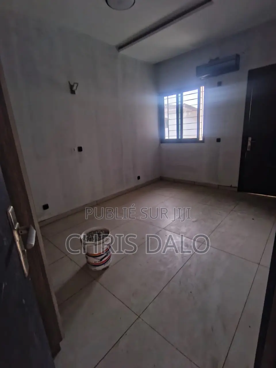 6chbre Duplex dans Pegnan, Cocody à Louer