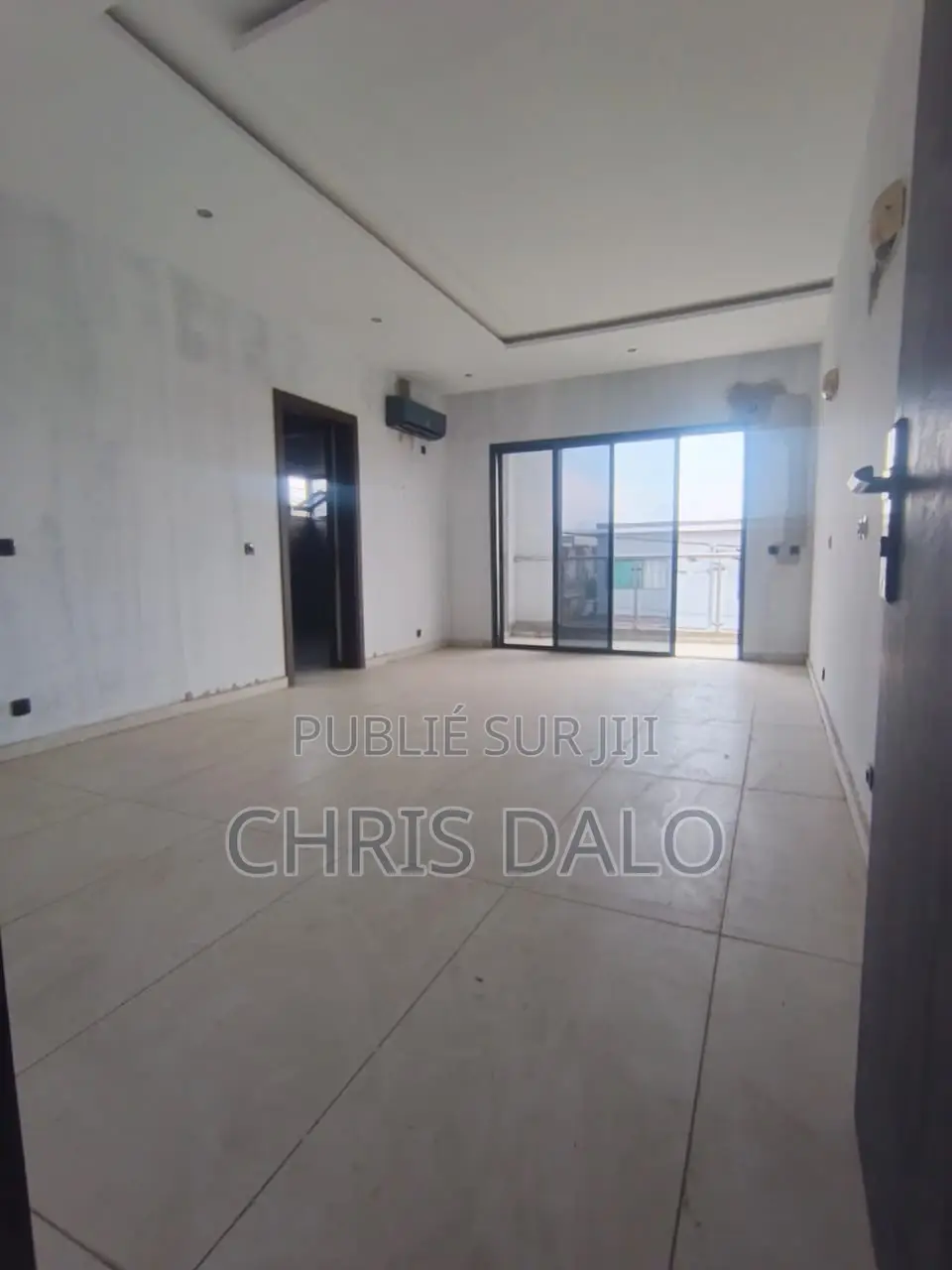 6chbre Duplex dans Pegnan, Cocody à Louer