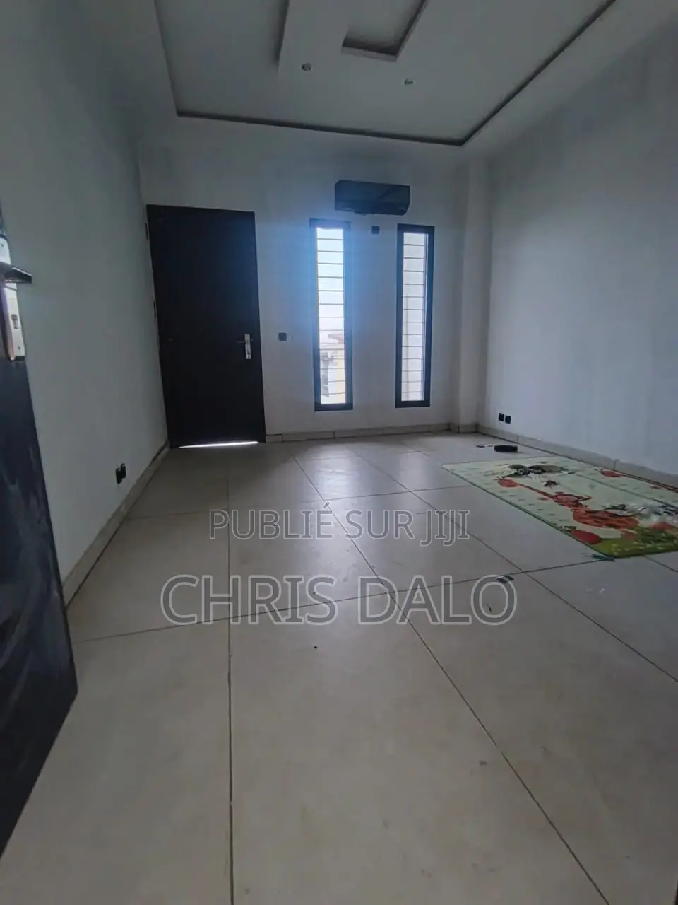6chbre Duplex dans Pegnan, Cocody à Louer