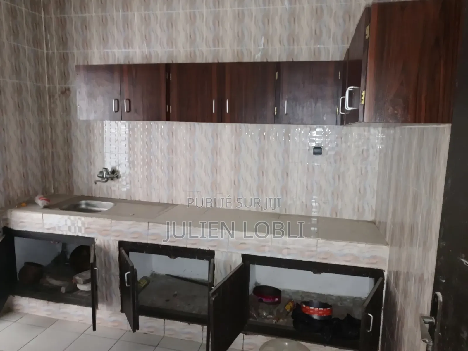 2chbre Appartement dans Appartement Spacieux, Cocody à Louer