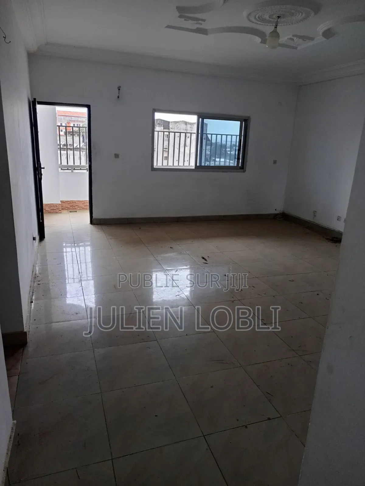2chbre Appartement dans Appartement De 3, Cocody à Louer
