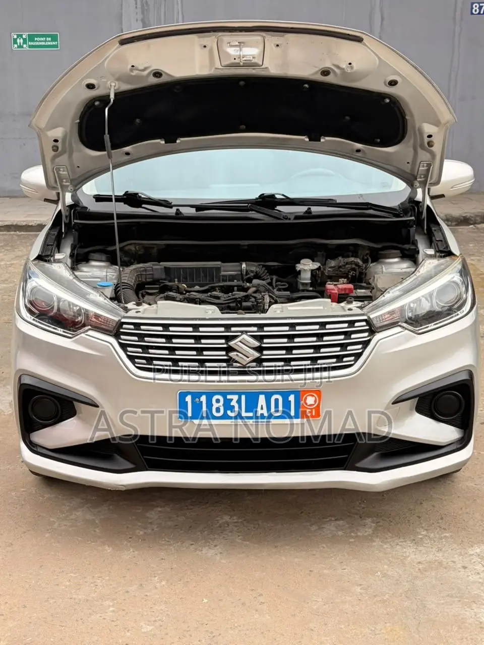 Suzuki Ertiga 2022 Gris