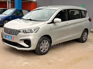 Suzuki Ertiga 2022 Gris