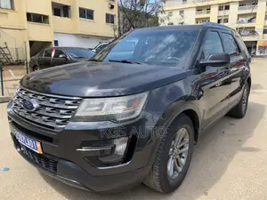 Ford Explorer Base 4dr FWD (3.5L 6cyl 6A) 2017 Gris
