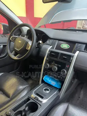 Land Rover Discovery Sport 2018 Noir