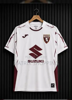 Maillots De Football Et Vêtements Tendance