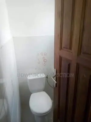 4chbre Duplex dans Cocody à Vendre