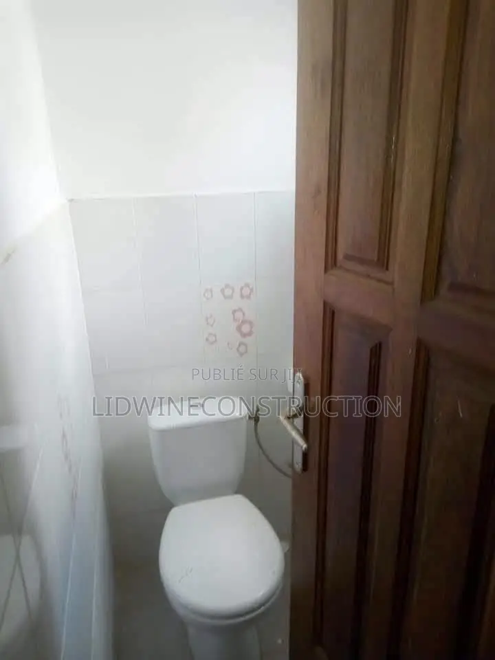 4chbre Duplex dans Cocody à Vendre