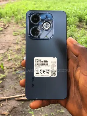 Nouveau Infinix Smart 8 128 GB Noir