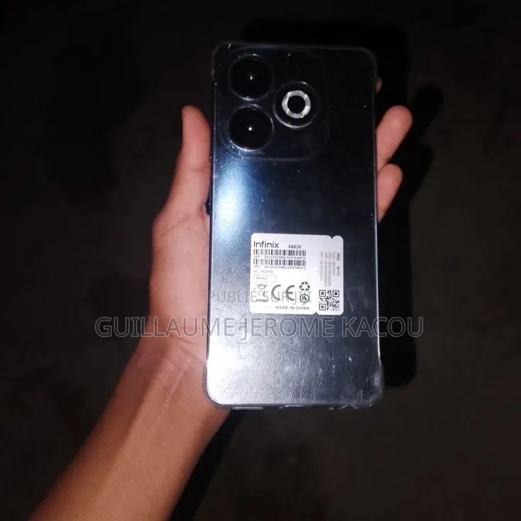 Nouveau Infinix Smart 8 128 GB Noir