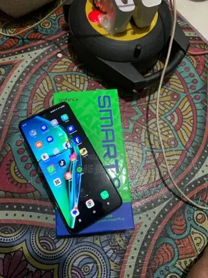 Nouveau Infinix Smart 8 128 GB Noir