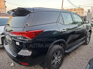 Toyota Frontlander 2025 Noir