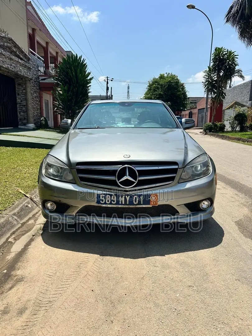 Mercedes-Benz C300 Luxury Sedan AWD (3.0L 6cyl 7A) 2008 Gris