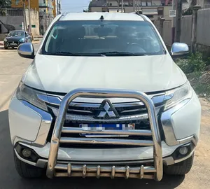 Mitsubishi Montero Sport 2016 Blanc