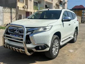 Mitsubishi Montero Sport 2016 Blanc