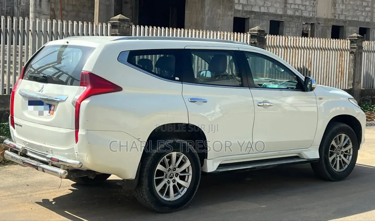 Mitsubishi Montero Sport 2016 Blanc