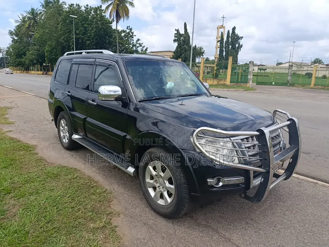 Mitsubishi Pajero 2015 Noir