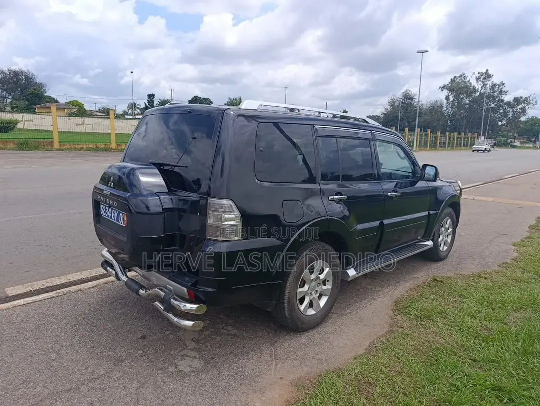 Mitsubishi Pajero 2015 Noir