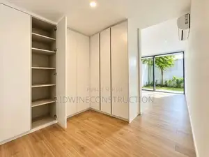 3chbre Appartement dans Cocody à Louer