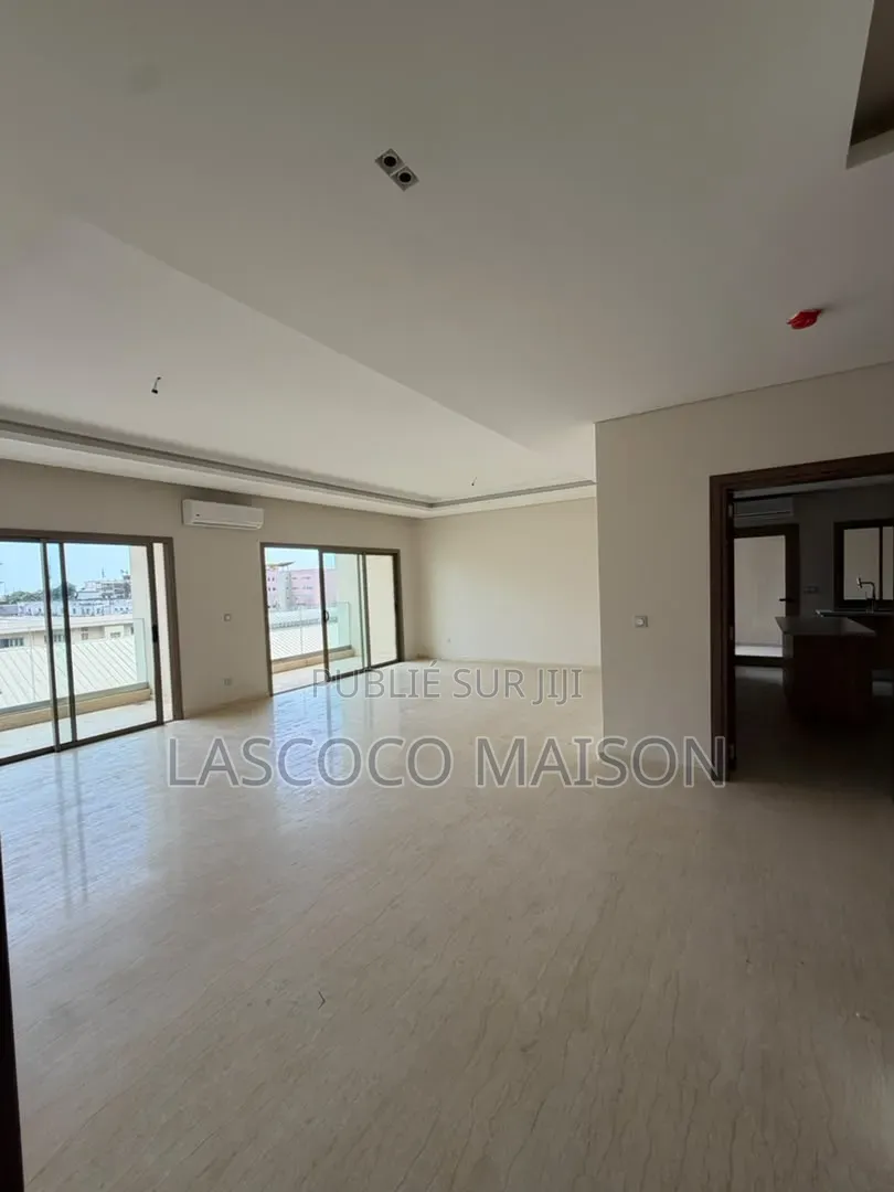 2chbre Appartement dans Lascoco Maison, Marcory à Vendre