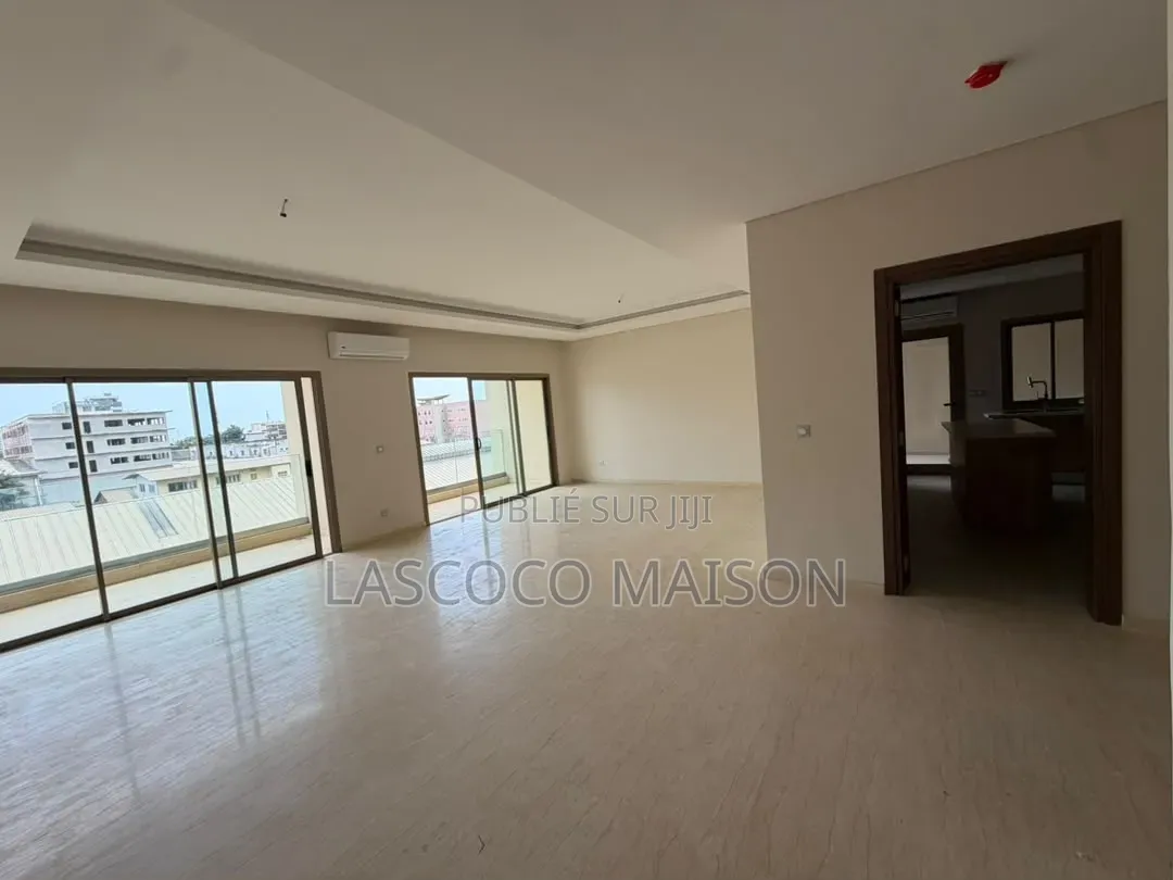2chbre Appartement dans Lascoco Maison, Marcory à Vendre