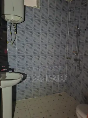 2chbre Villa dans Sang, Cocody à Vendre