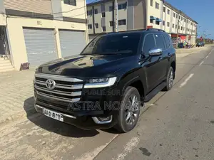 Toyota Land Cruiser 2025 Noir