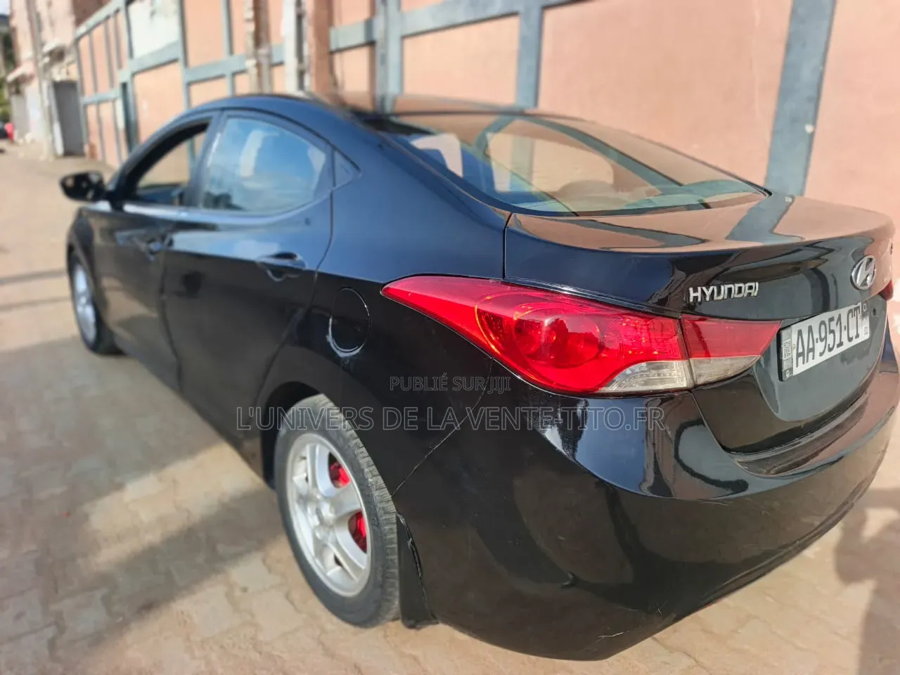 Hyundai Elantra Limited 2011 Noir