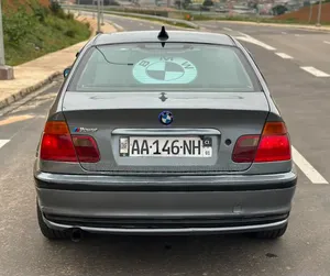 BMW 3 Series 316i RWD 2004 Gris